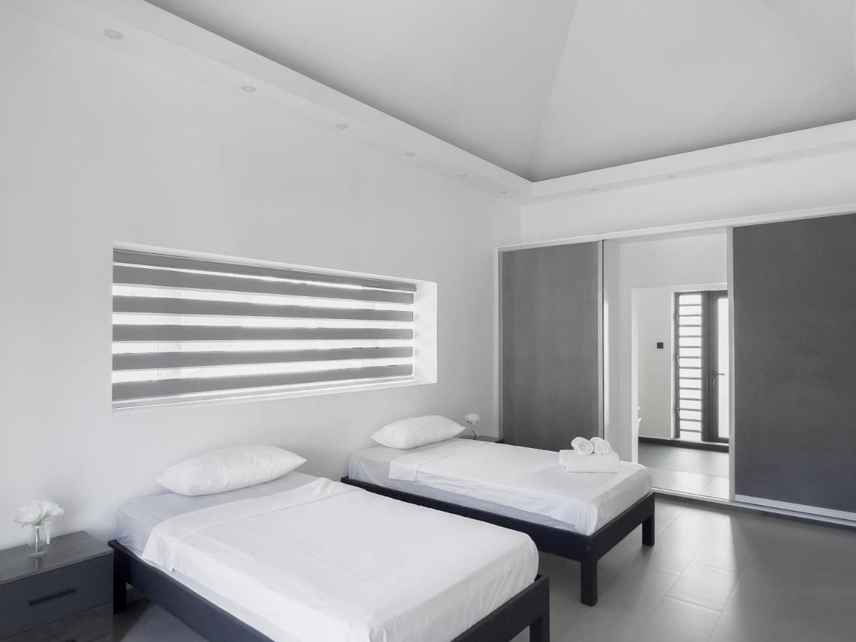 Spacious 4 Bedrooms Villa With Infinity Pool Grand Baie Exterior foto